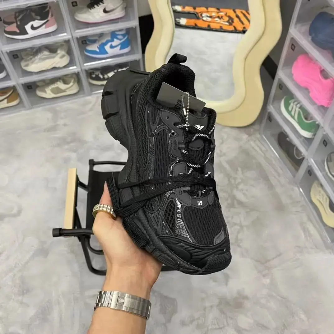 Balenciaga Track 10.0 Sneakers ?Price — foto 2 de 8
