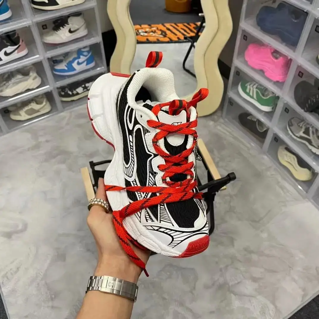 Balenciaga Track 10.0 Sneakers ?Price — foto 5 de 8