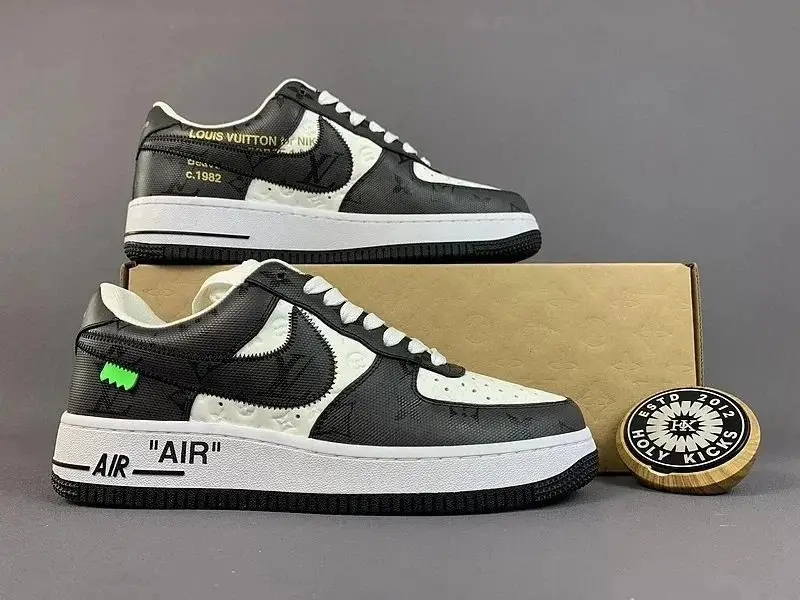 LV ARCH LICHT SNEAKER — foto 11 de 15