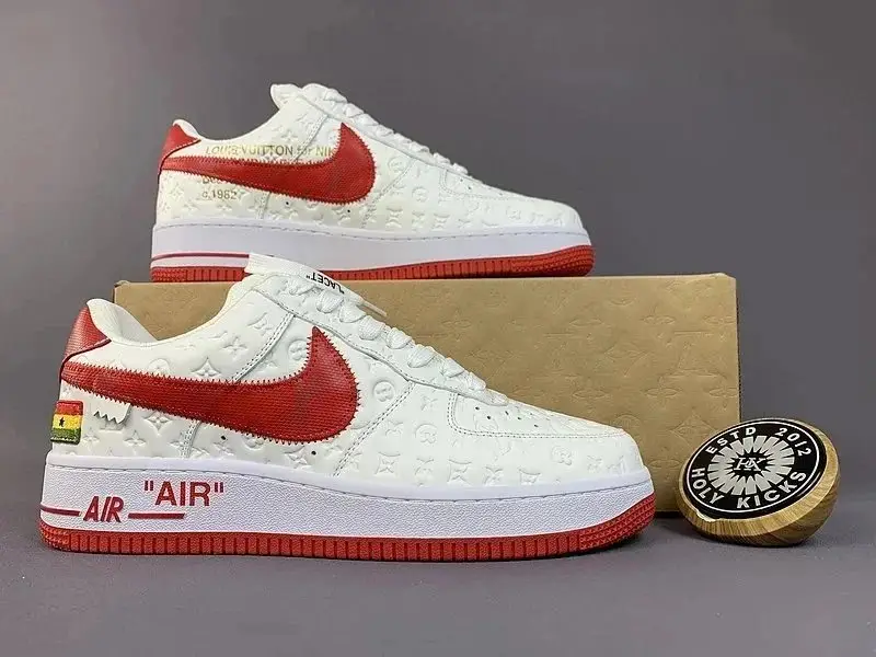 LV ARCH LICHT SNEAKER — foto 4 de 15