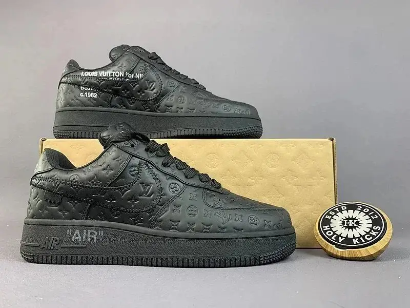 LV ARCH LICHT SNEAKER — foto 6 de 15