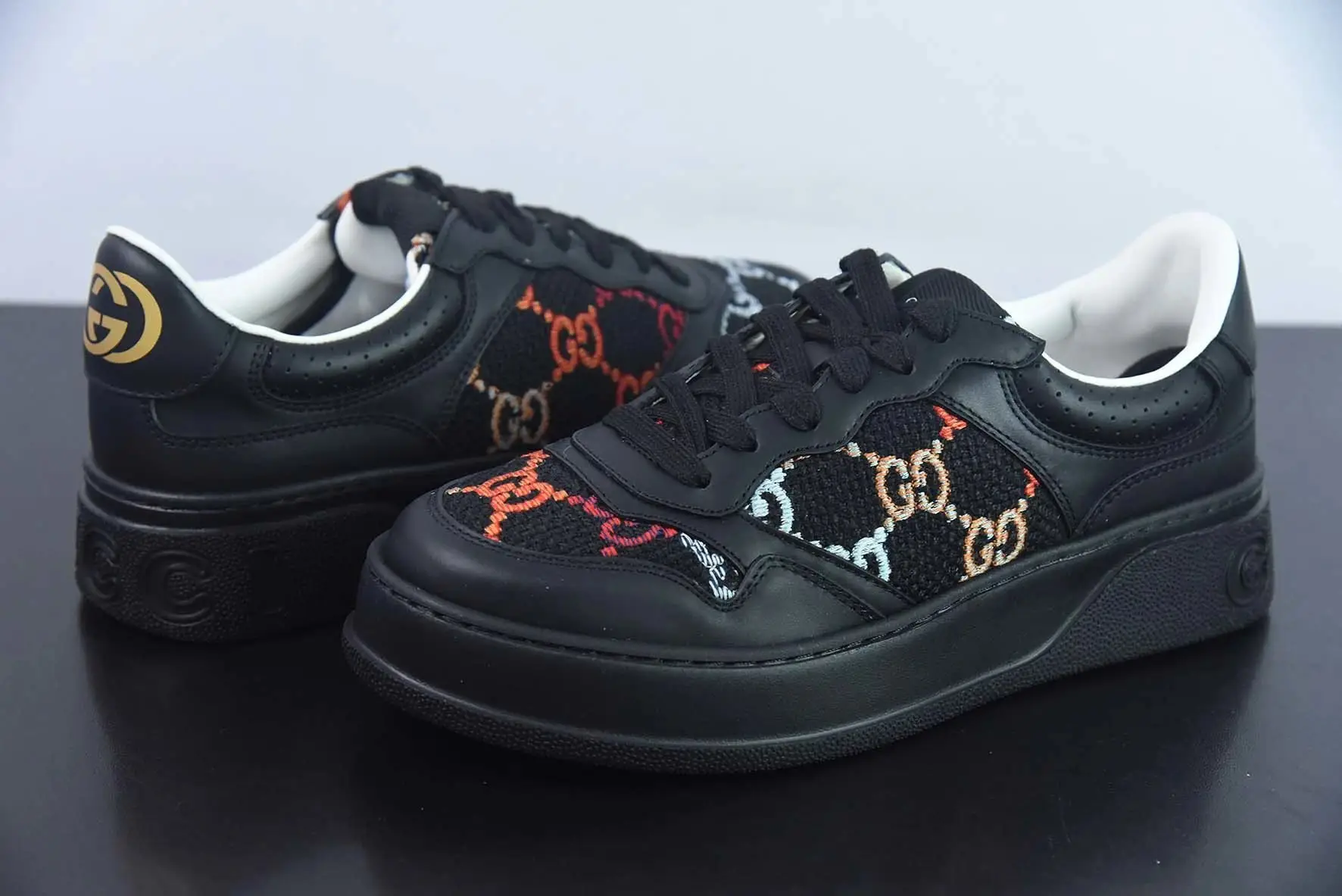 Gucci Rhyton Sneakers [21 styles] — foto 10 de 11
