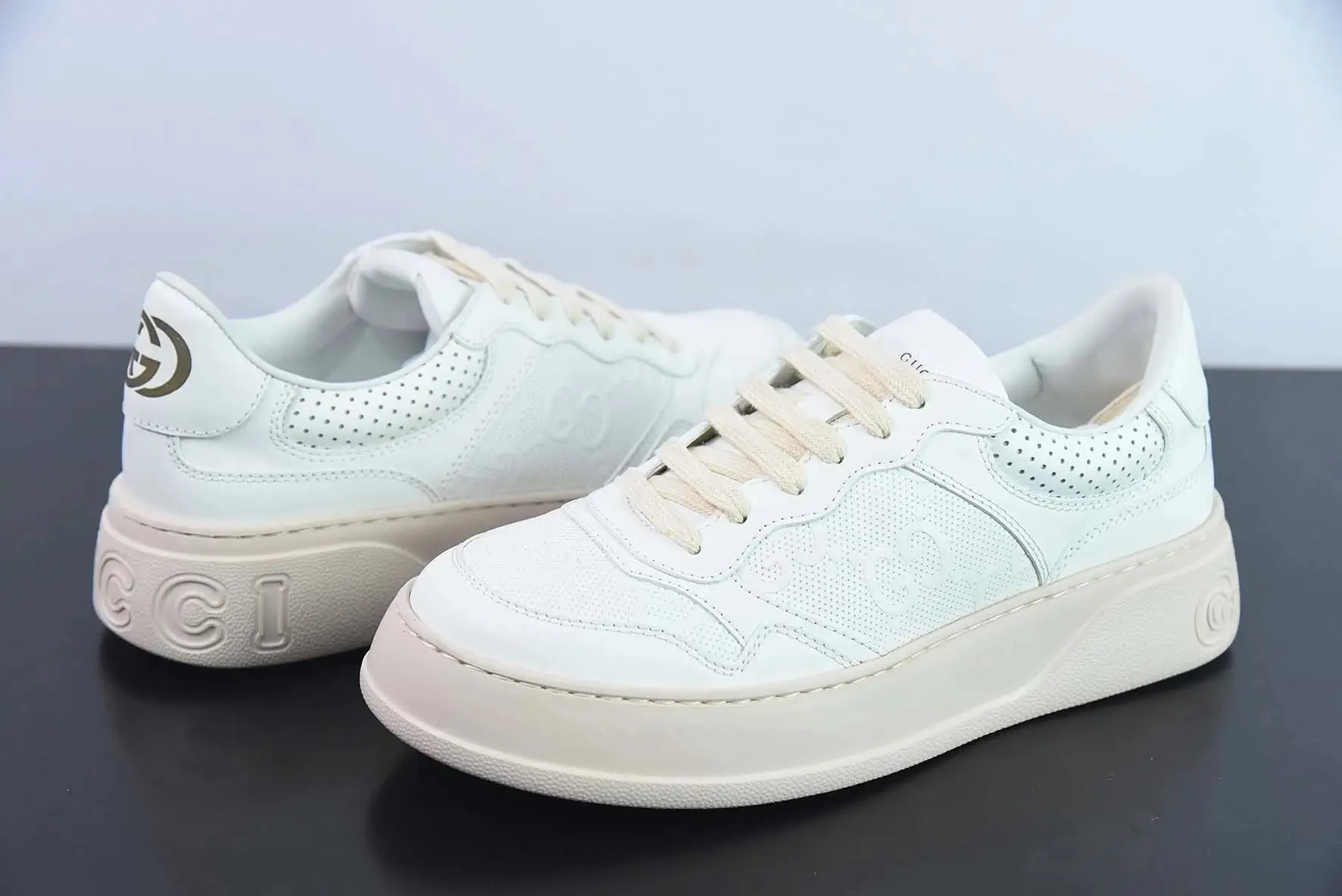 Gucci Rhyton Sneakers [21 styles] — foto 11 de 11