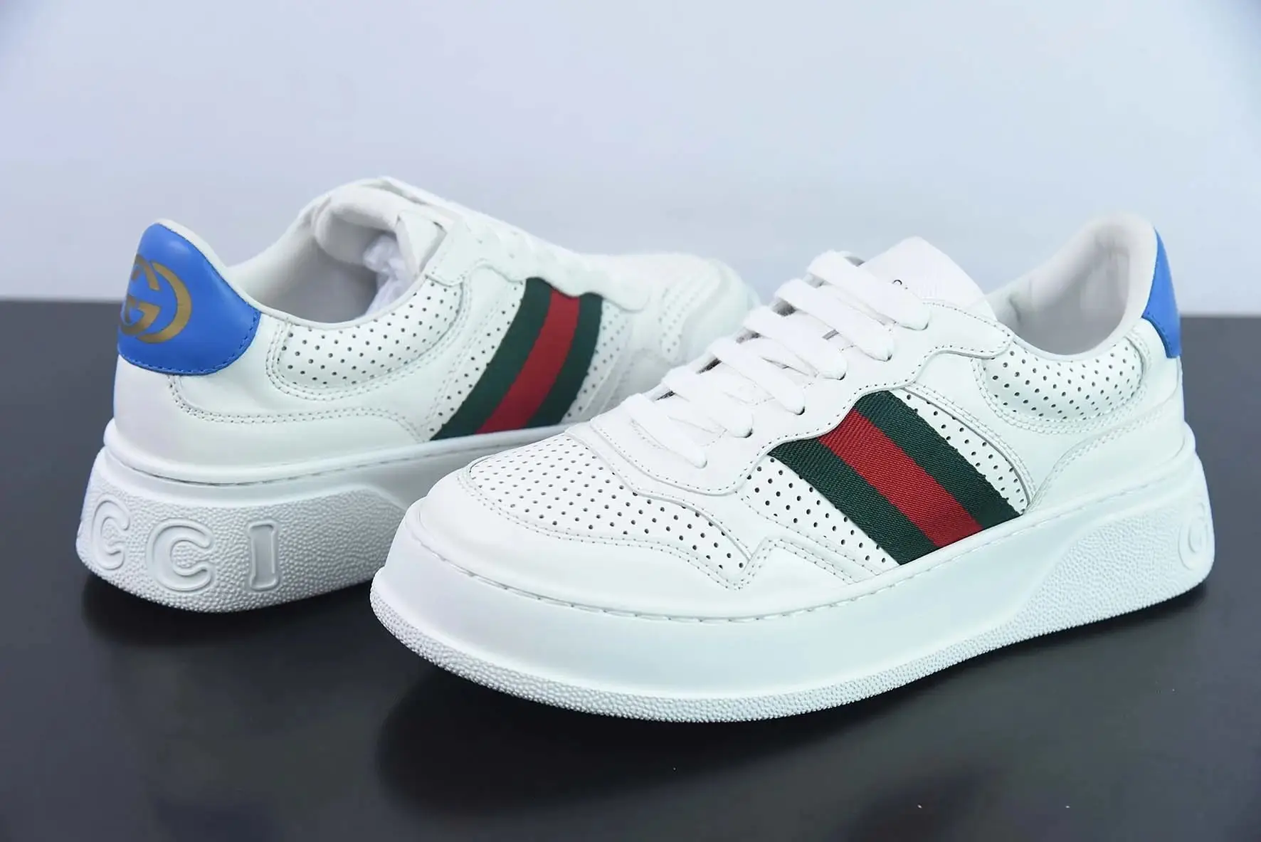 Gucci Rhyton Sneakers [21 styles] — foto 5 de 11