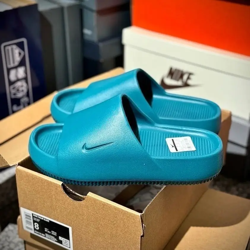 Nike slippers ( 4 + styles) — foto 5 de 6