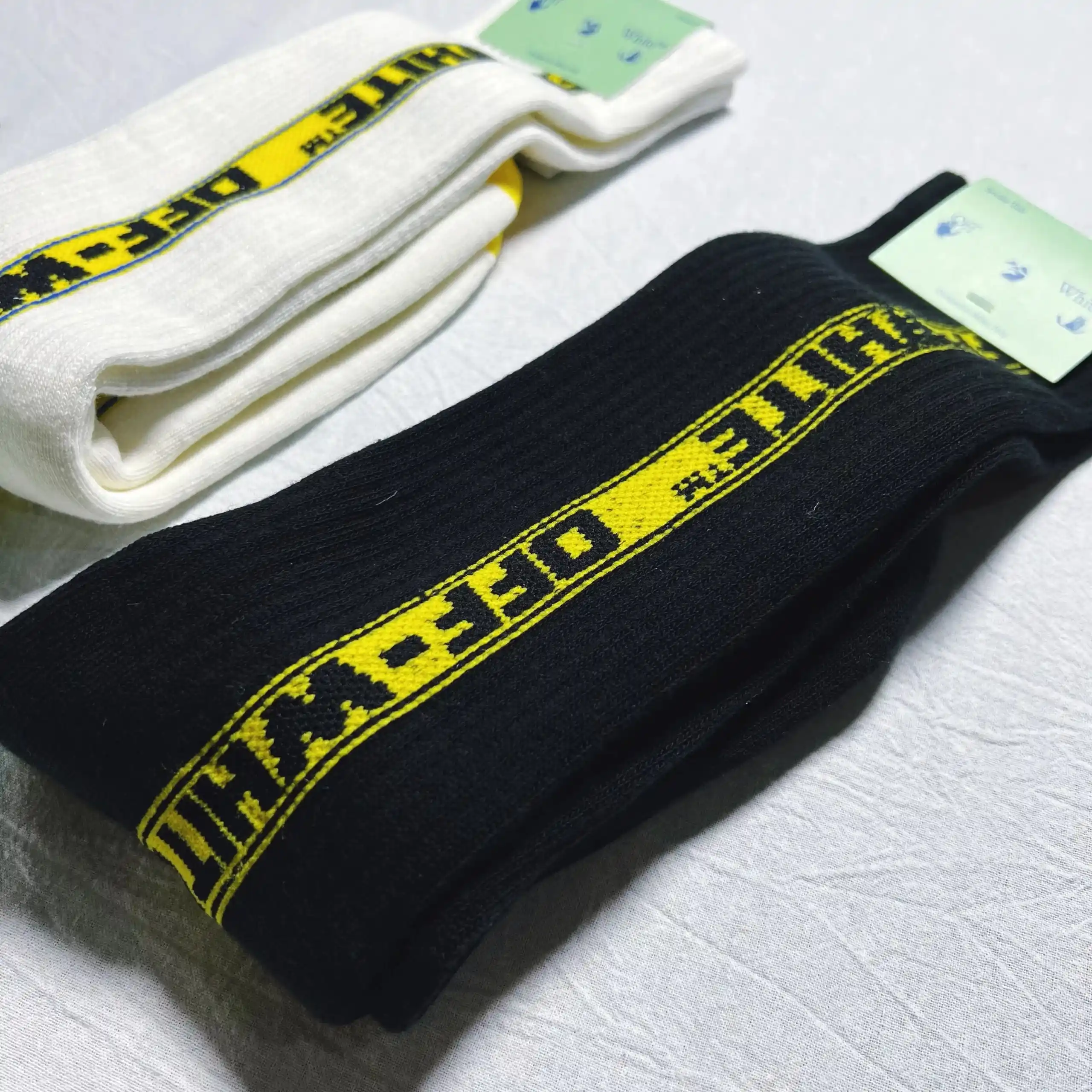 Off White Socks [2 styles] — foto 11 de 15