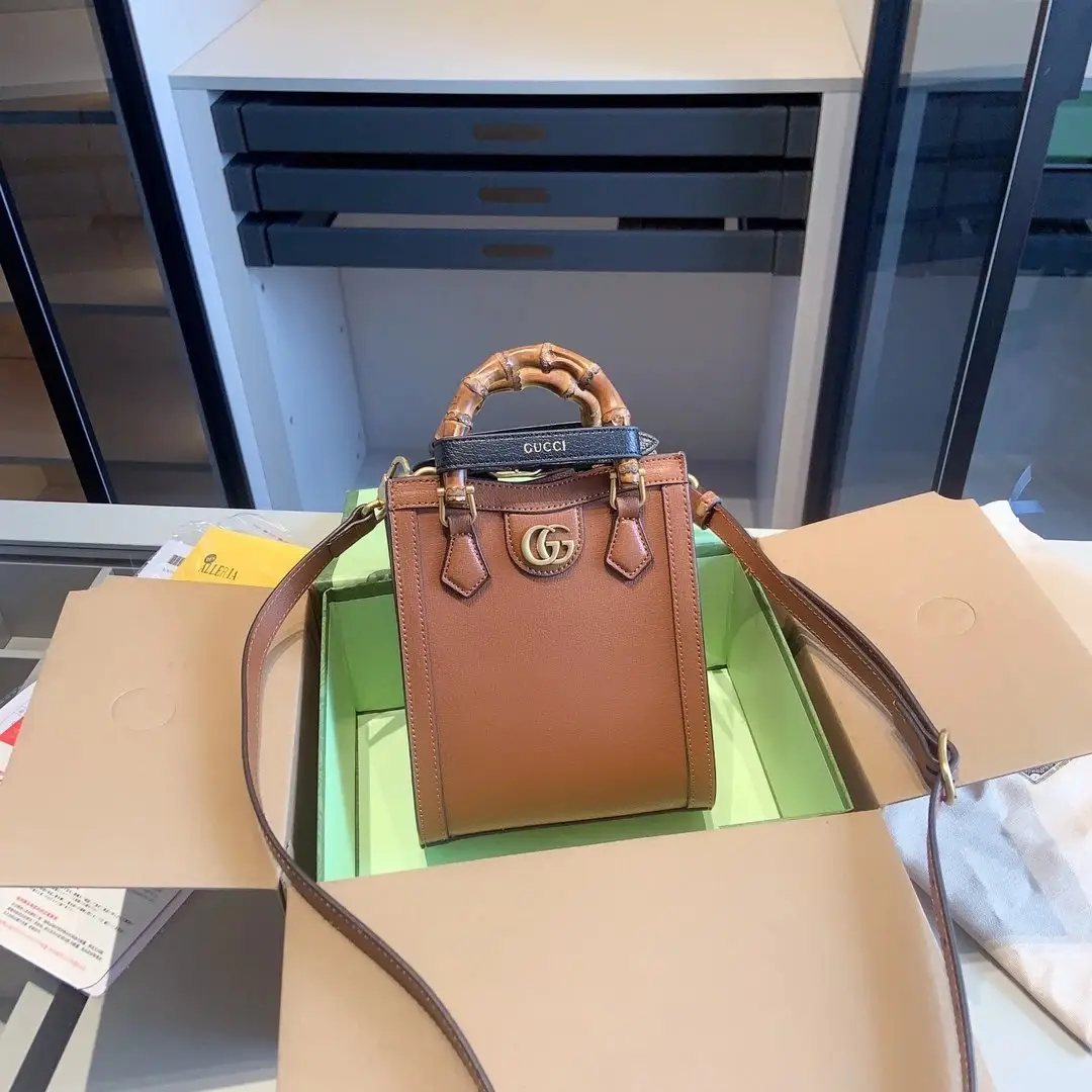 Gucci Handbags [5 styles] — foto 3 de 5