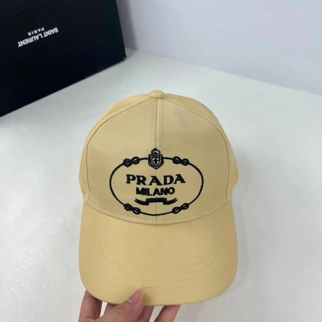 Prada Baseball Cap [40 styles] — foto 11 de 15