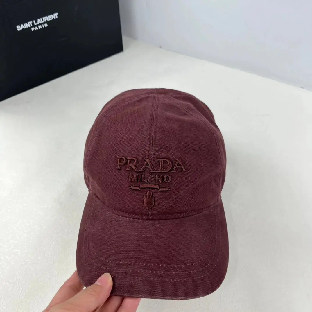 Prada Baseball Cap [40 styles] — foto 13 de 15