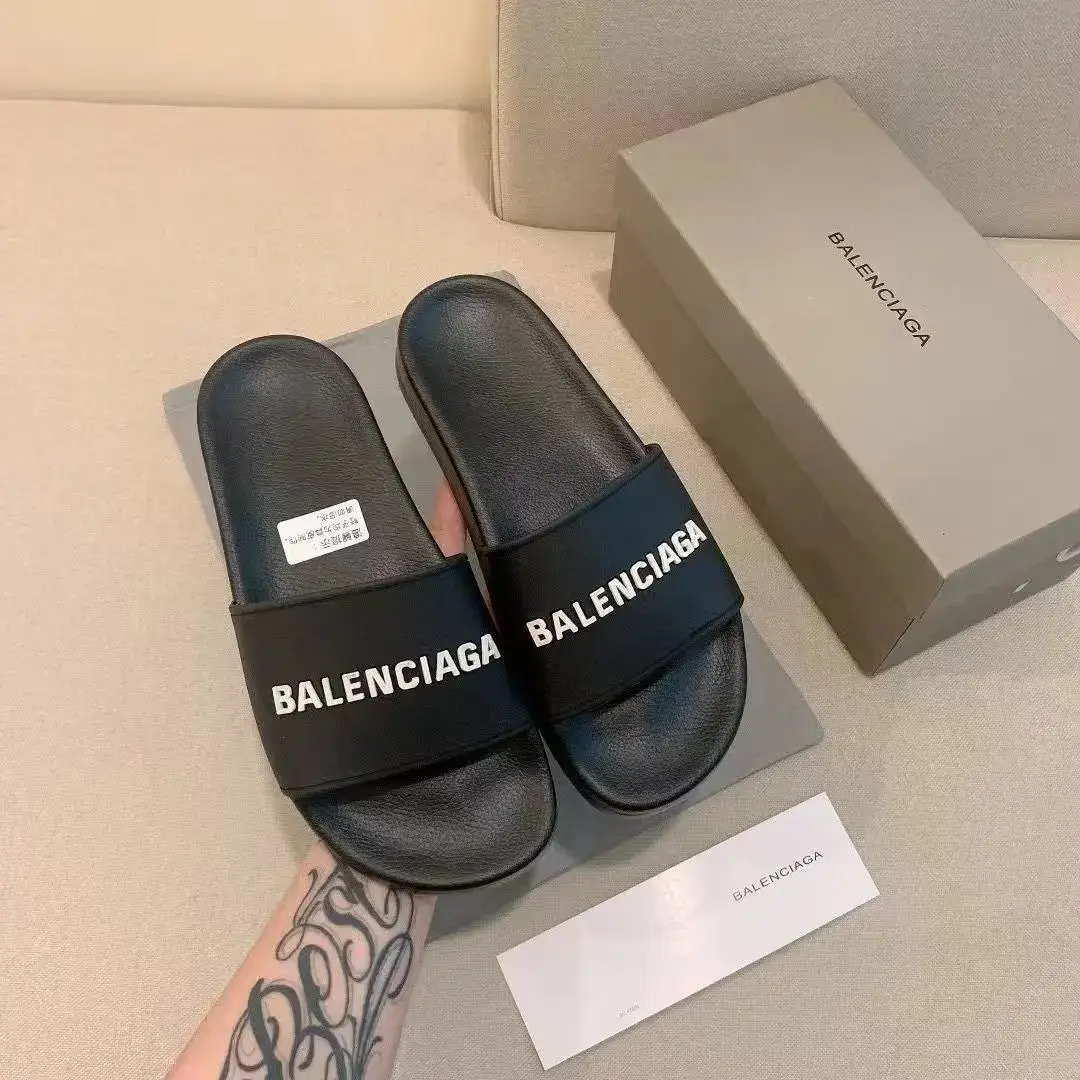 Off White Slippers [30 styles] — foto 3 de 15
