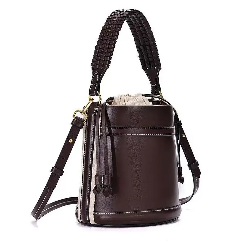 Bottega Veneta Bucket Bag [3 styles] — foto 4 de 5