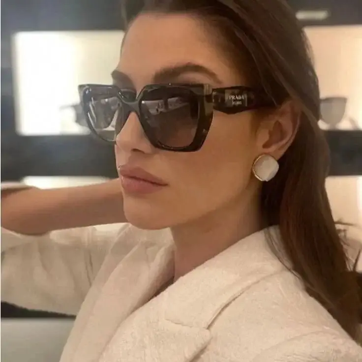 Prada Sunglasses [11 styles] — foto 5 de 8